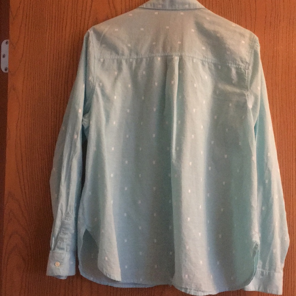Button down woman’s blouse - Picture 2 of 3